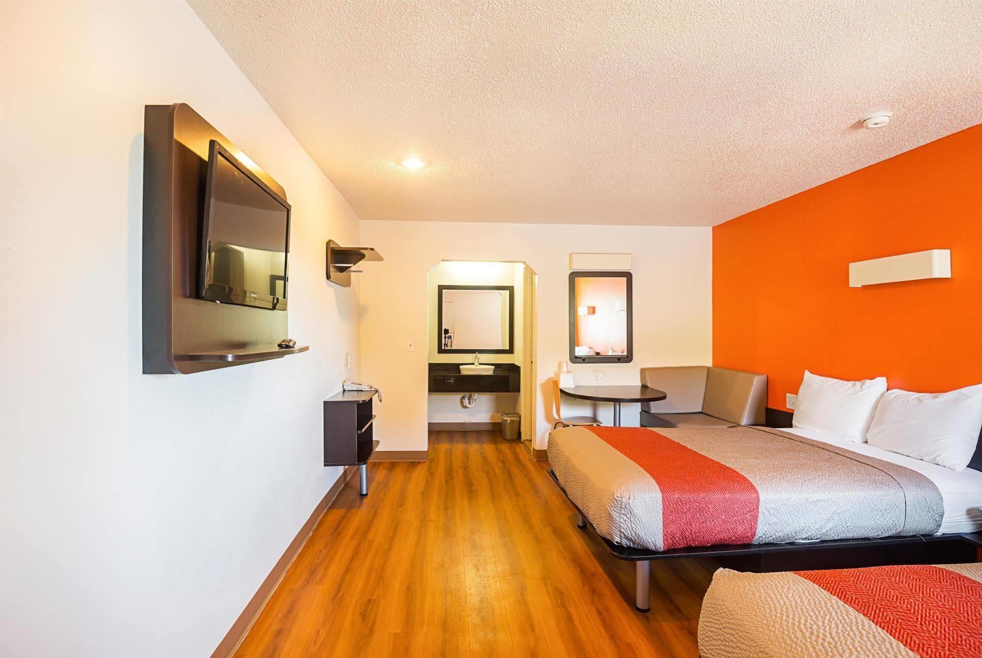 Motel 6-Blue Springs, Mo Luaran gambar