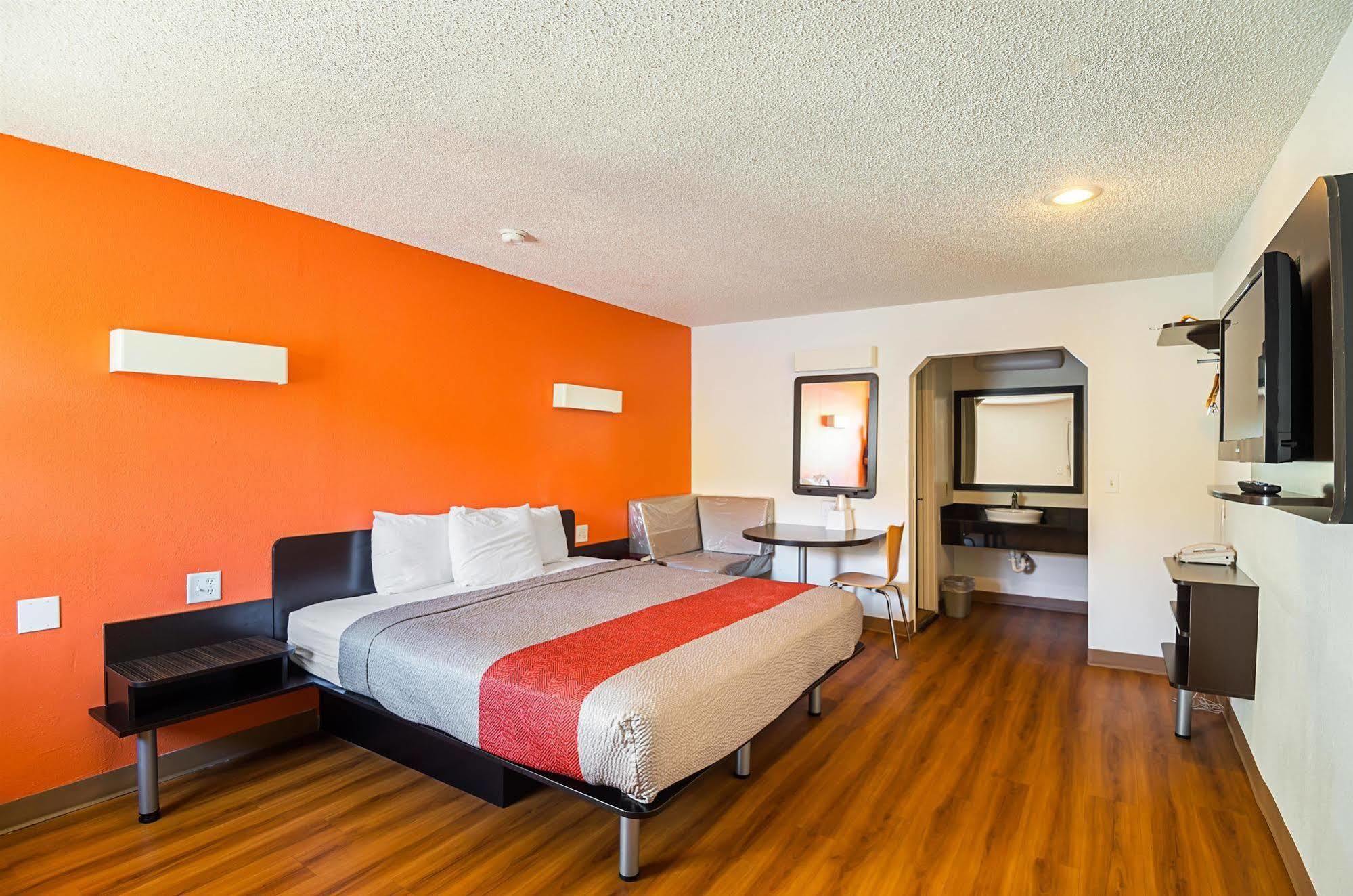 Motel 6-Blue Springs, Mo Luaran gambar